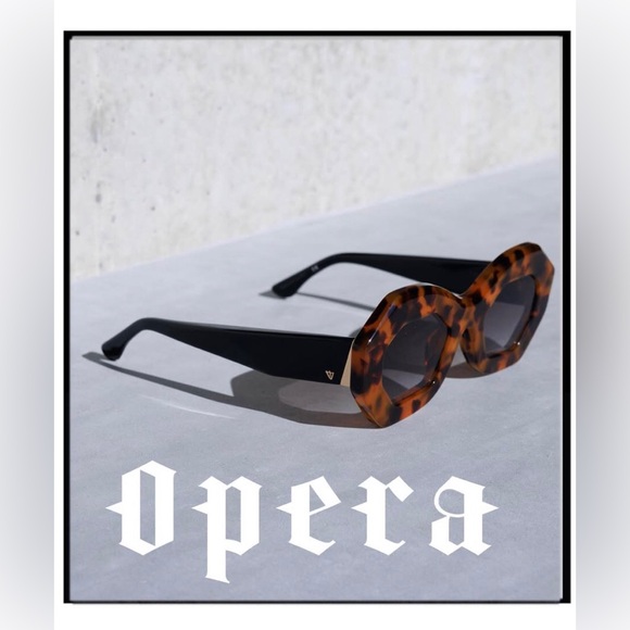 Valley OPERA Sunglasses - black/tort, gold hardware & black gradient lenses - Picture 3 of 16